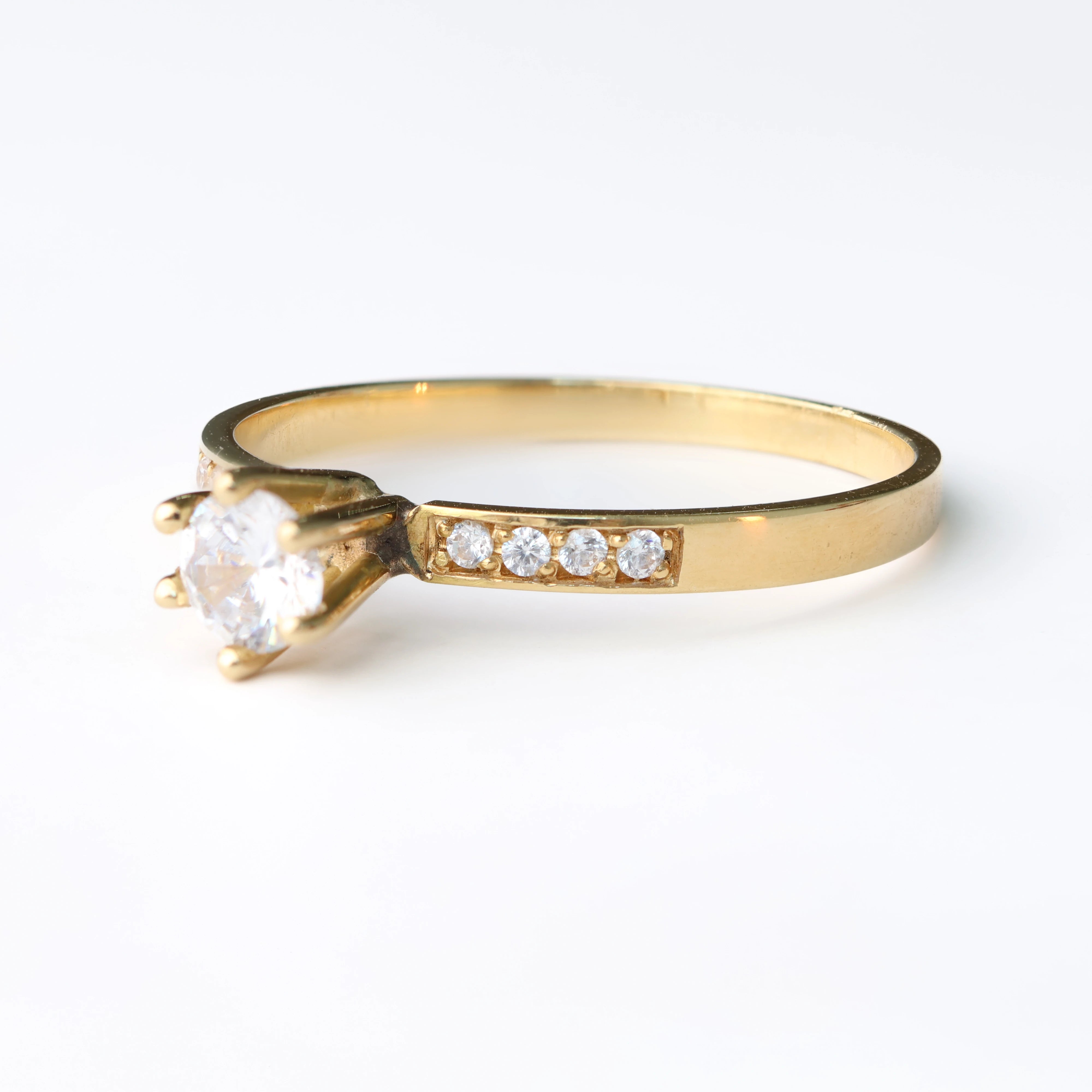 Anel de Noivado | Ouro 18k | Gérbera