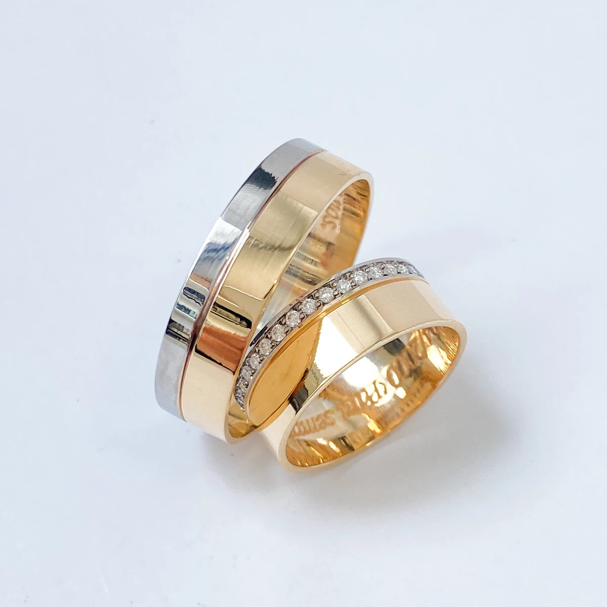Aliança de Casamento | Cravina | 6 e 7mm | Ouro 18k