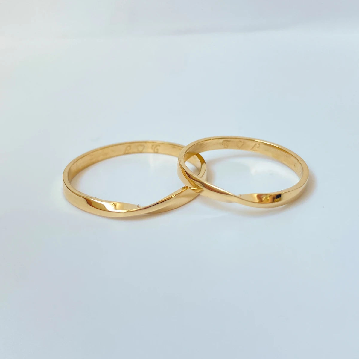 Aliança de Casamento | Torcida | 2mm | Ouro 18k